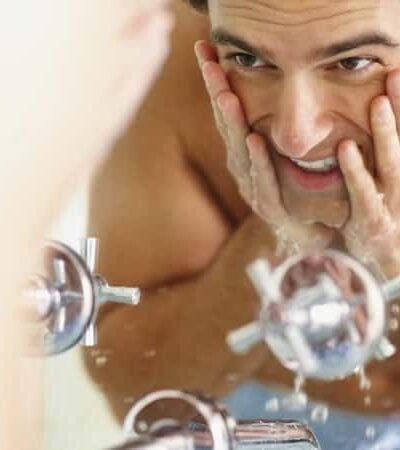 Men’s Grooming: The Benefits Of Using A Face Scrub