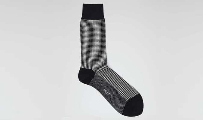 Brenta Houndstooth Check Socks Navy