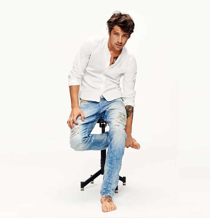 Men's Light Wash Jeans - Bohemian-inspired Outfit Inspiration