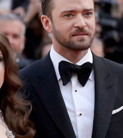 Steal Justin Timberlake’s Red Carpet Tux Move