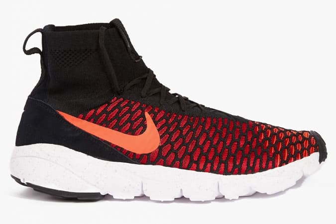 Nike Air Footscape Magista Flyknit Sneakers