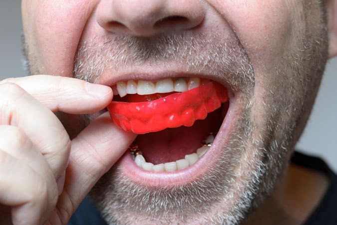Mouthguard to prevent grinding