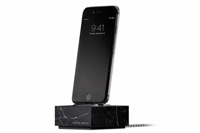 Native Union Black Marble Lightning Dock