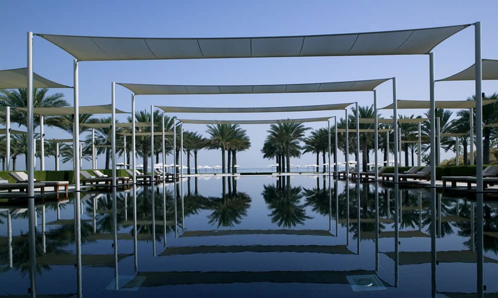 35 Of The Coolest Swimming Pools