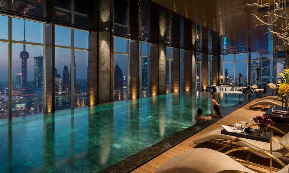 35 Of The Coolest Swimming Pools