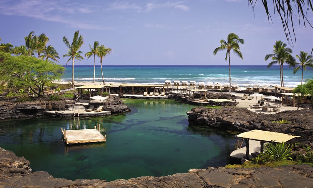 35 Of The Coolest Swimming Pools