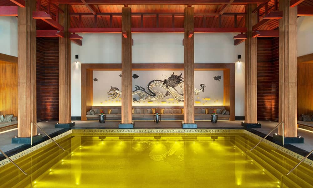 35 Of The Coolest Swimming Pools