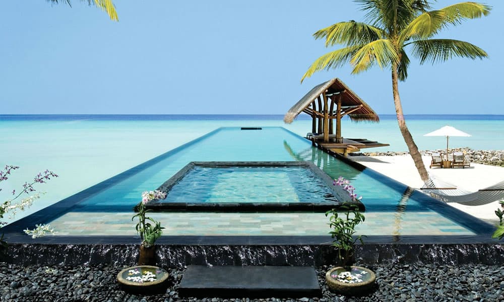 35 Of The Coolest Swimming Pools