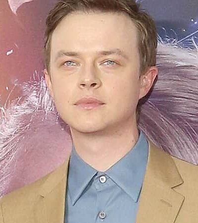 Dane DeHaan: Two Clever Tailoring Tricks In One Look