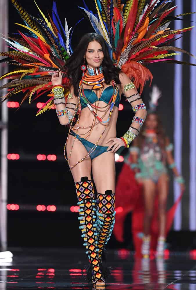 Adriana Lima At The 2017 Victoria's Secret Show