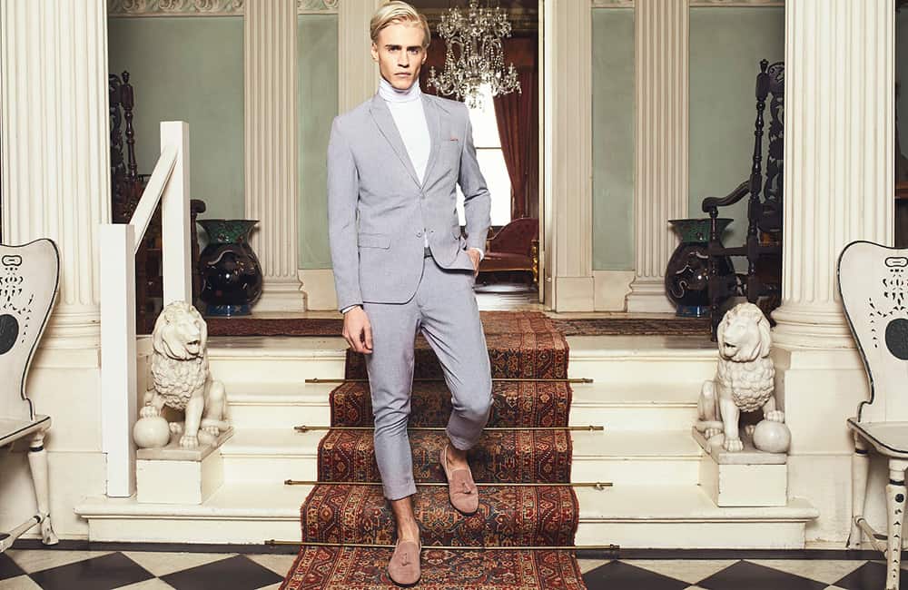 Modern tailoring trends - cropped trousers