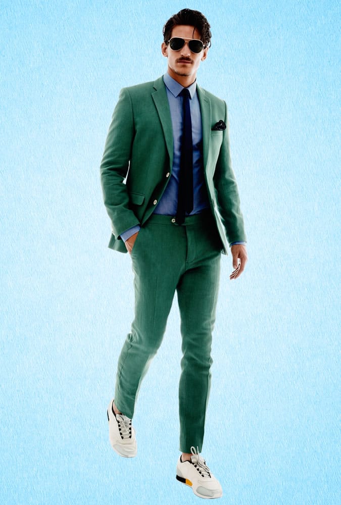 How to wear a green linen suit