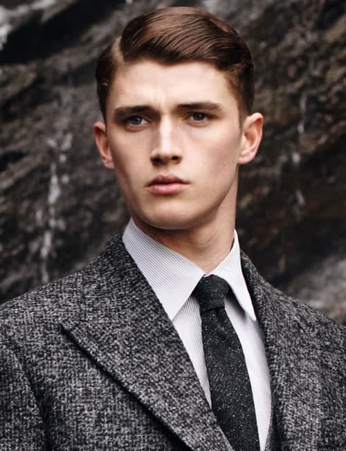 Match your tie to the season