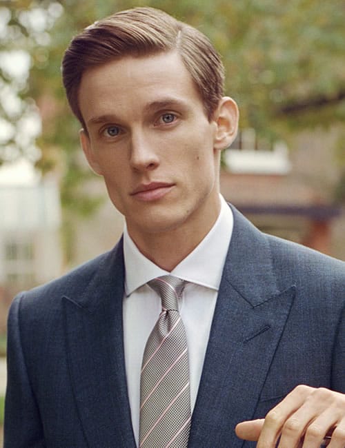 Match your tie to the season