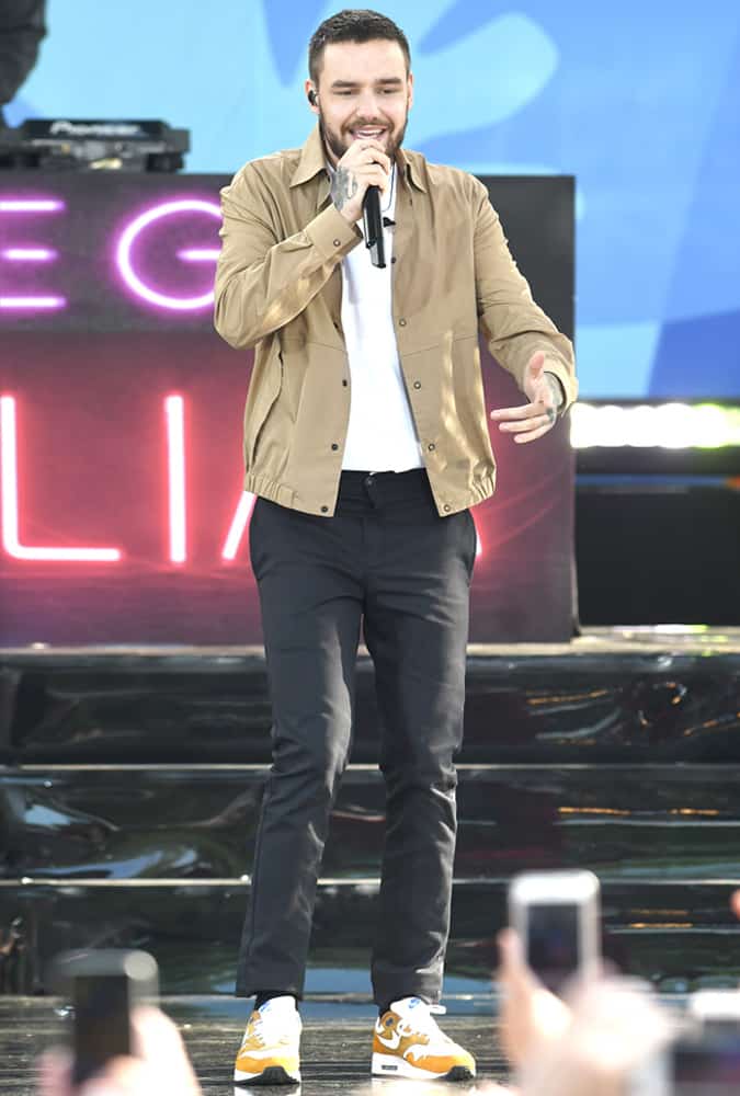 Liam Payne Performing In New York