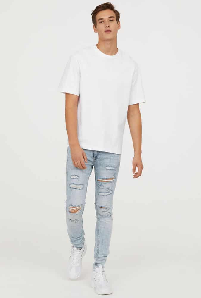 How To Wear Ripped Jeans