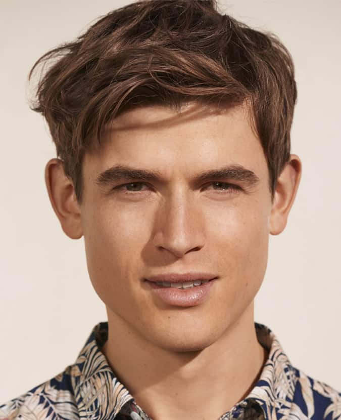Mid-length hair