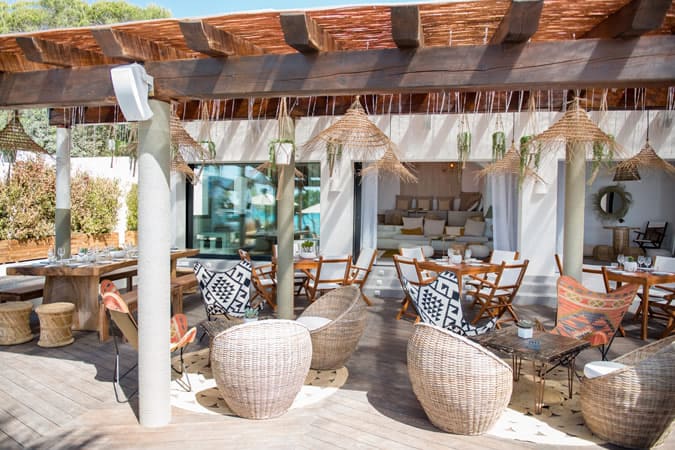 Aiyanna beach restaurant