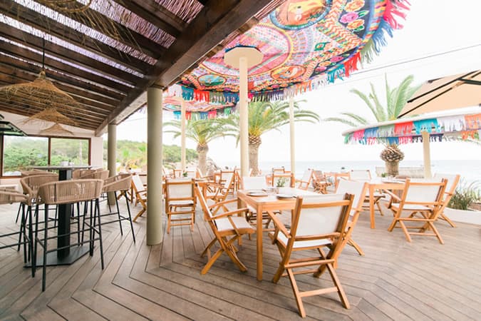 Aiyanna beach restaurant