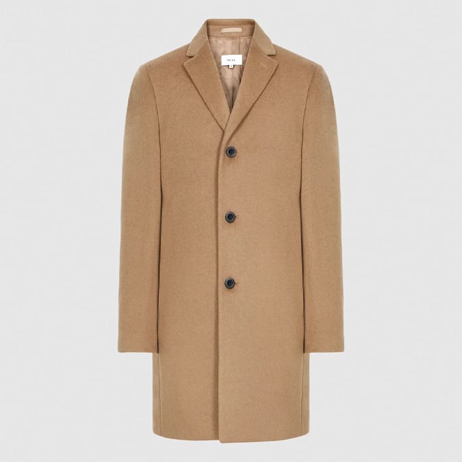Gable overcoat