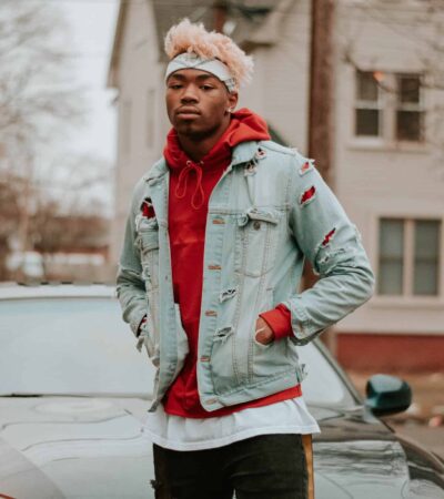 How To Wear A Denim Jacket For Men In 2026