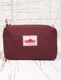 Penfield Danbury Burgundy Wash Bag