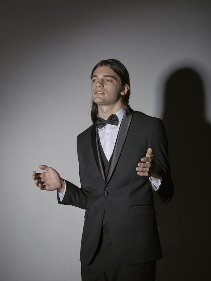 FARAH TAILORING SHOT 9-2