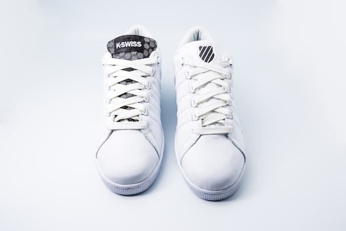 Pair White Lether M