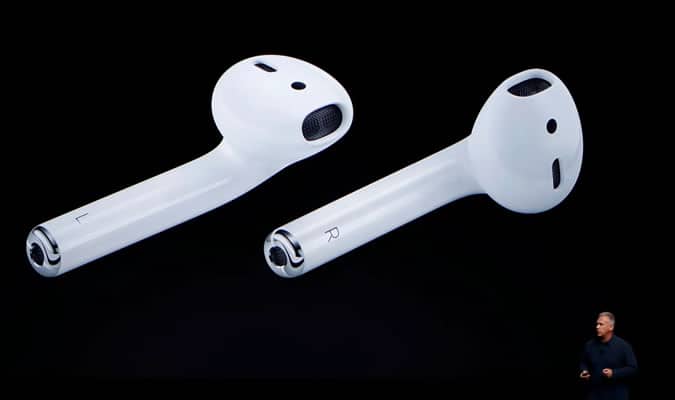 The New iPhone Airpods earphones