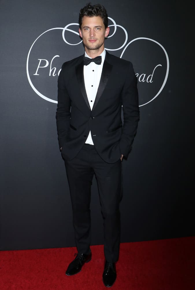 Garett Neff Wearing A Tuxedo At The Phantom Thread Premiere