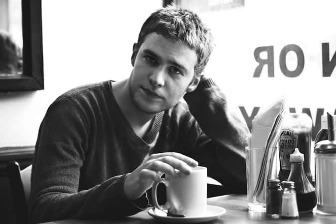 Iain De Caestecker