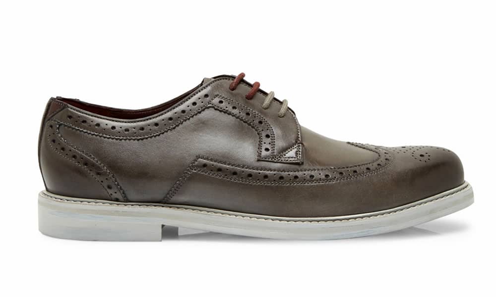 TTANUM3 Leather Wingtip Detail Brogues