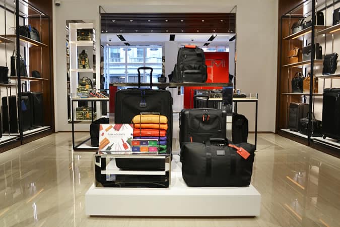 tumi store