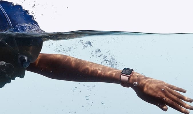 You Can Take the Apple Watch 2 Swimming