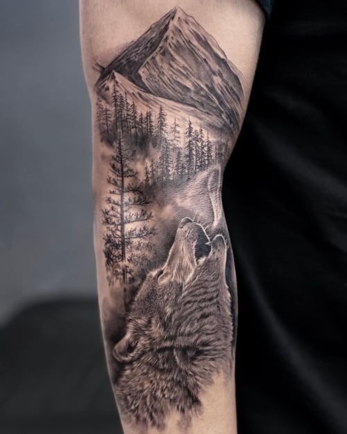 Howling wolf tattoo