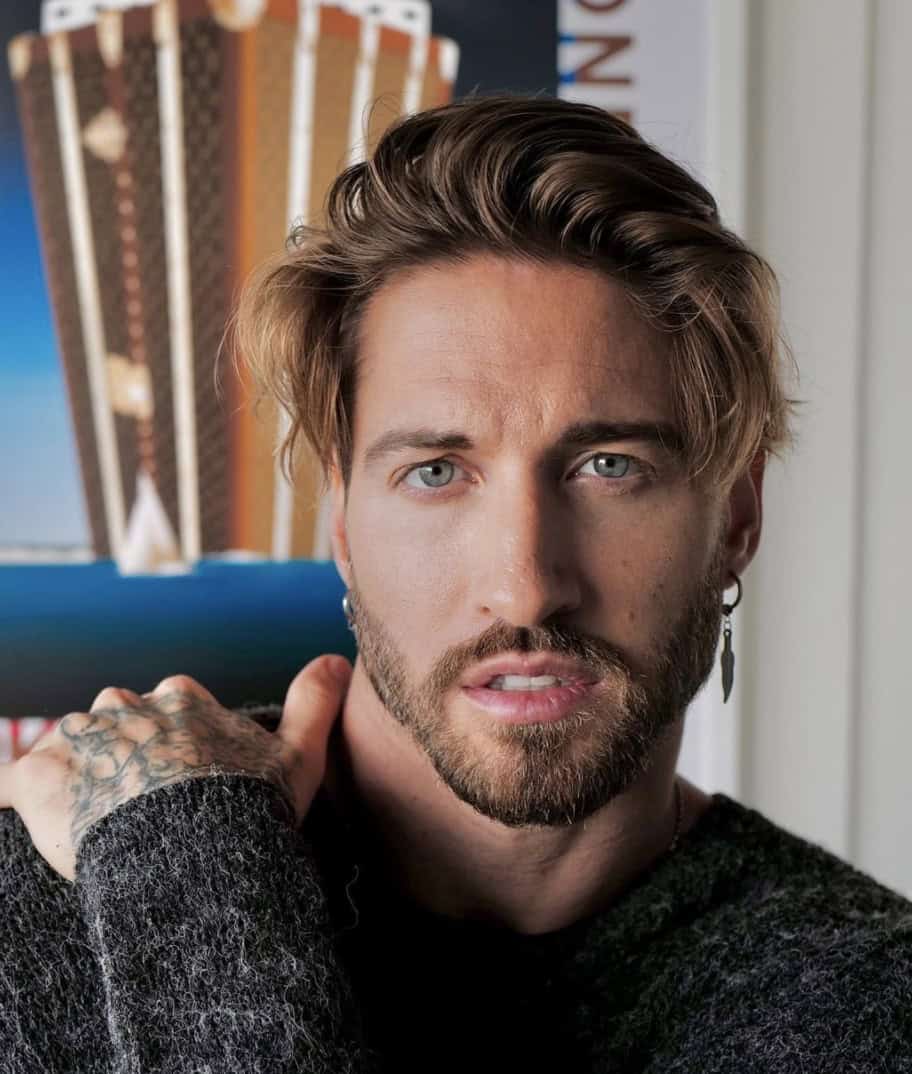 Short and Messy Hair Men