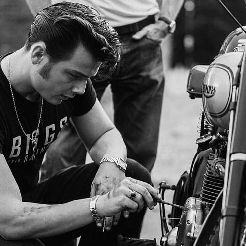 Messy Pompadour