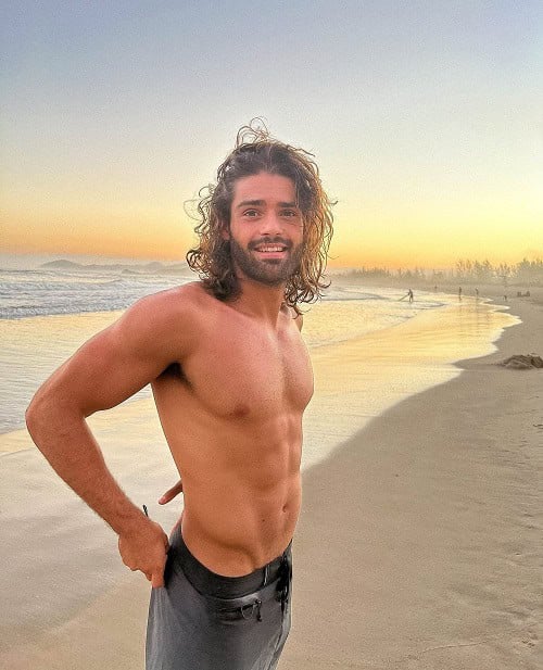 Extra Long Surfer Hair