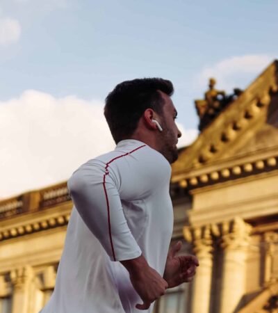 13 Best Thermal Shirts for Men: Stay Warm and Dry In 2026