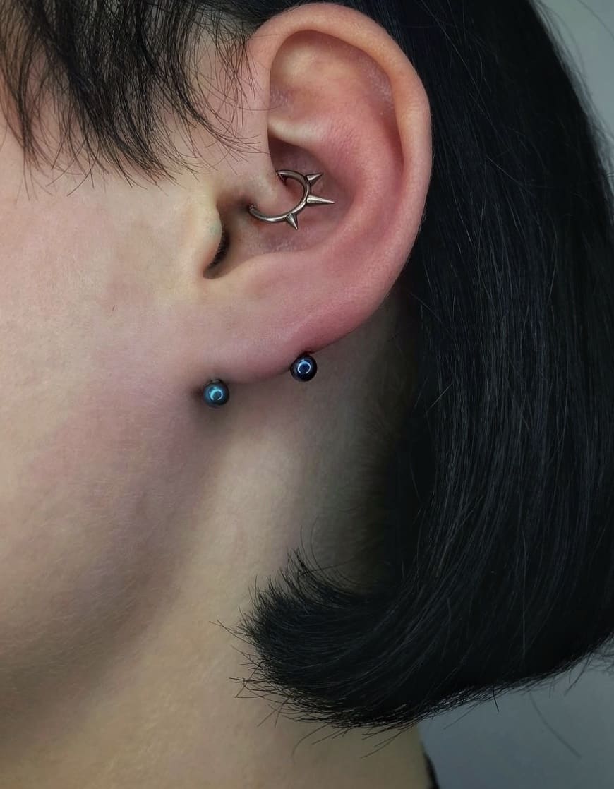 Transverse piercing