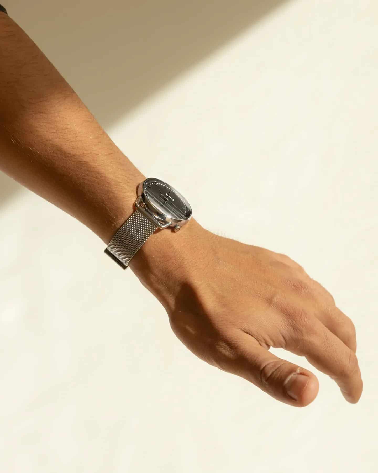 exposing a wristwatch to the sunlight