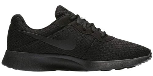 Nike Tanjun