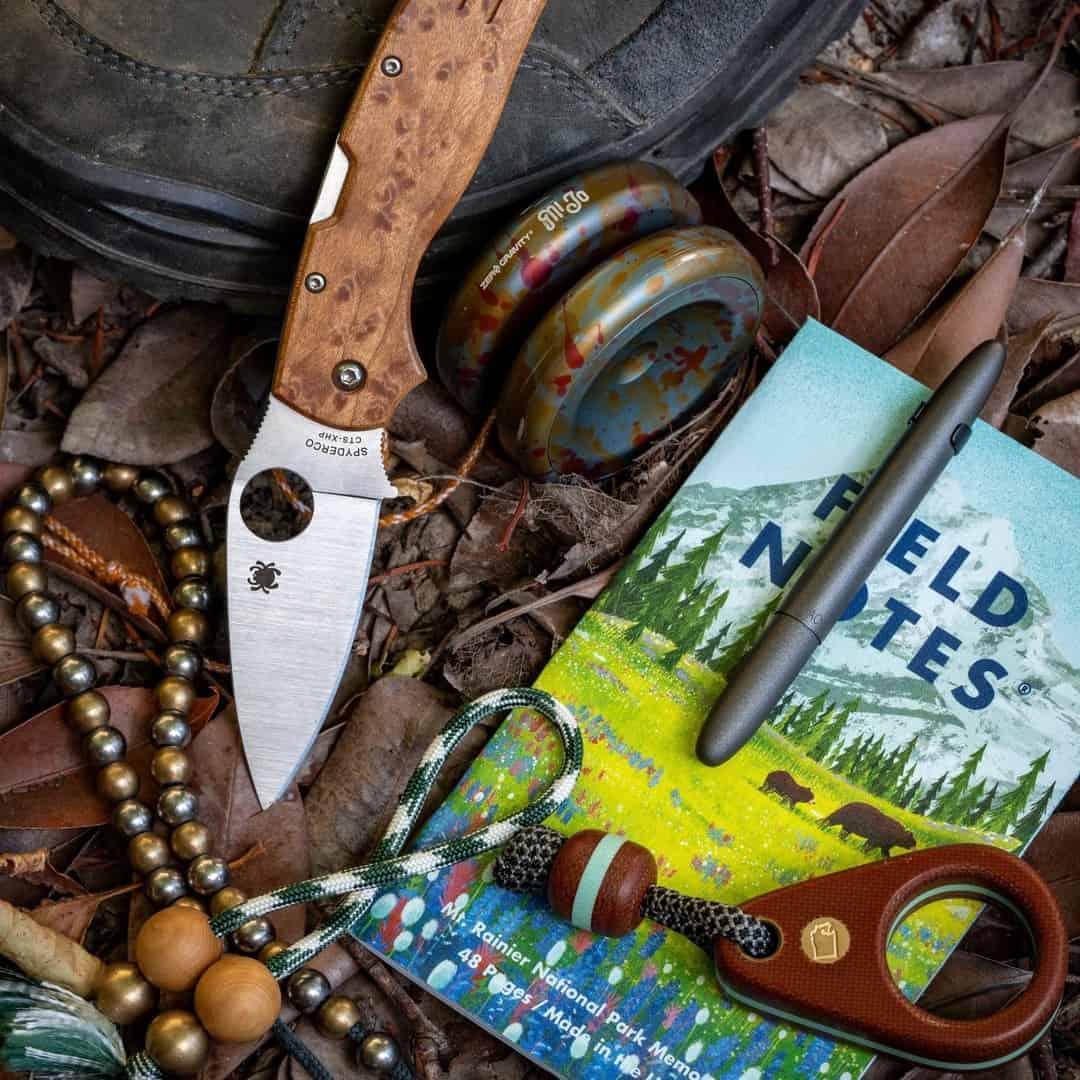 fishers space pen as part of everyday carry gear