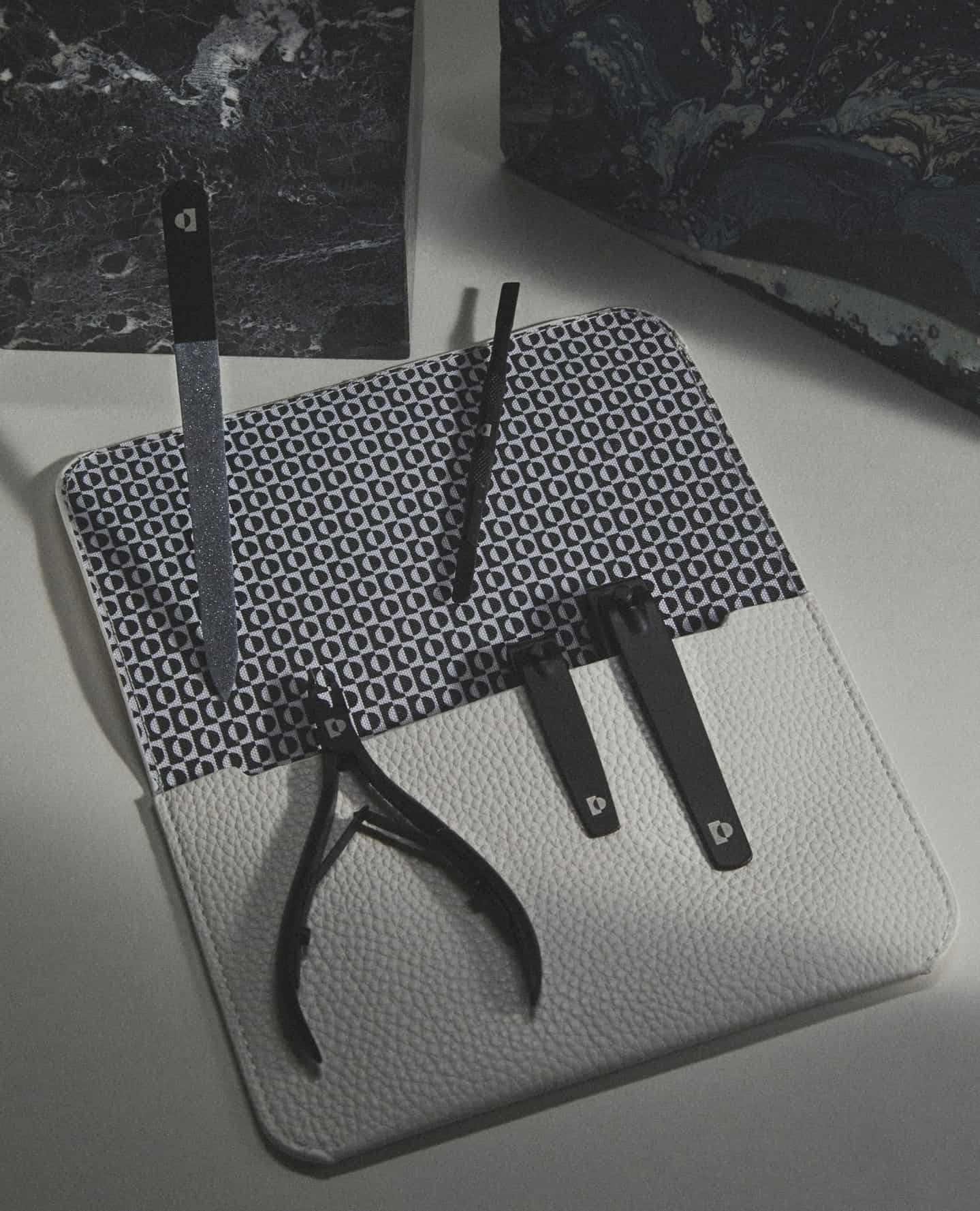 nail grooming kit in black by Tenoverten