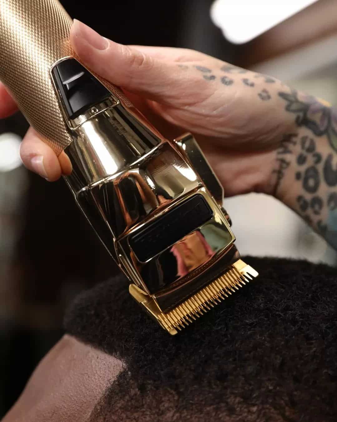 trimming hair with Babyblisspro GoldFX