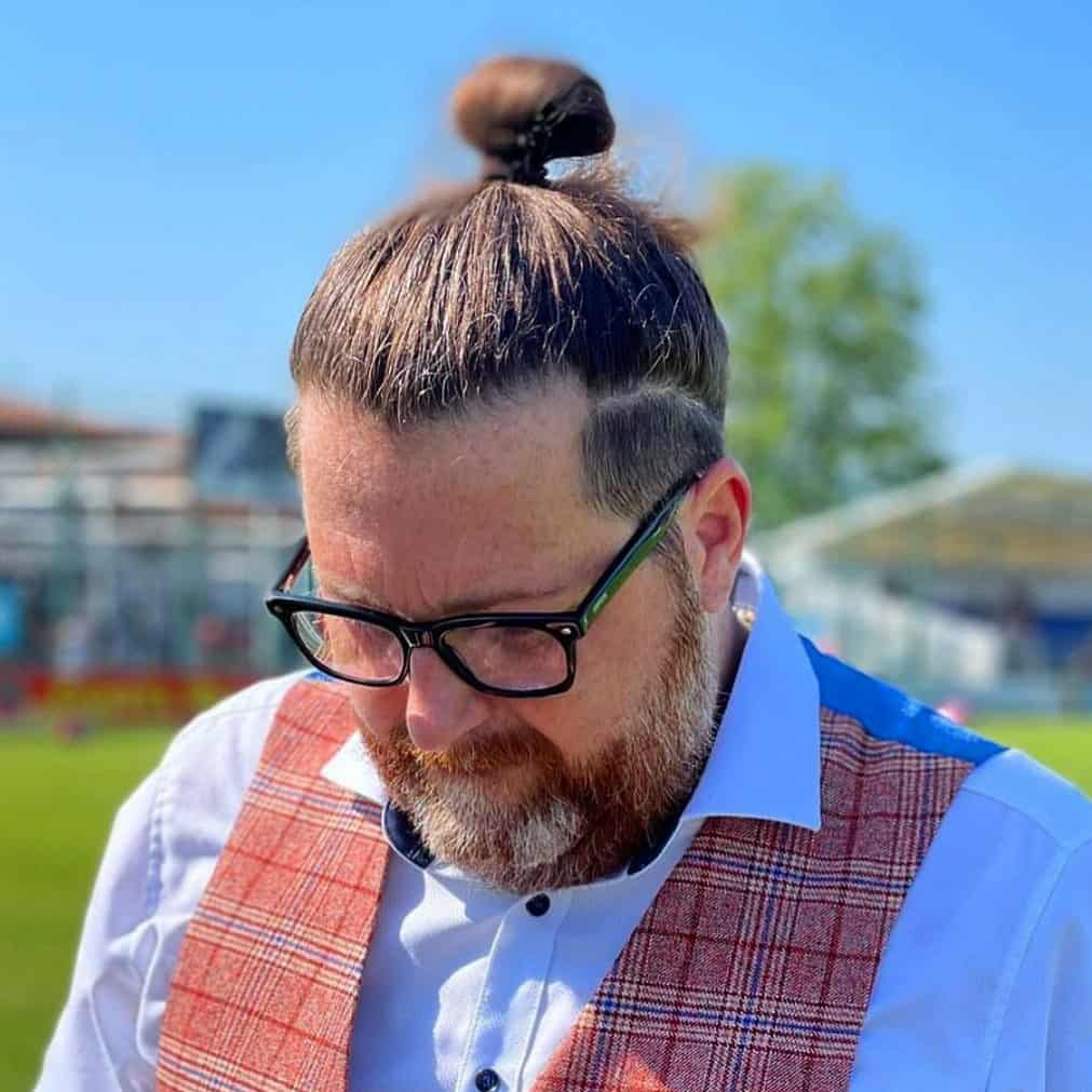short hair ponytail for men