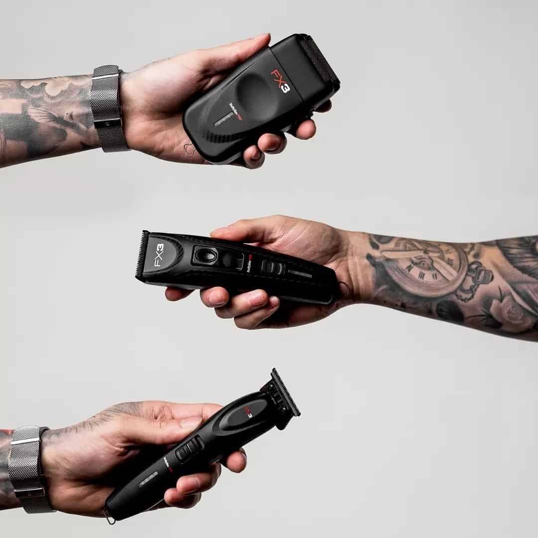 holding out fx3 shaver clipper and trimmer by babyliss