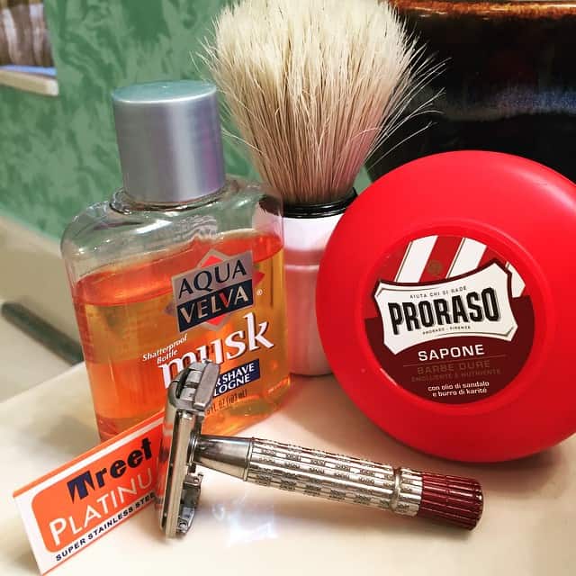 traditional shaving essentials for men