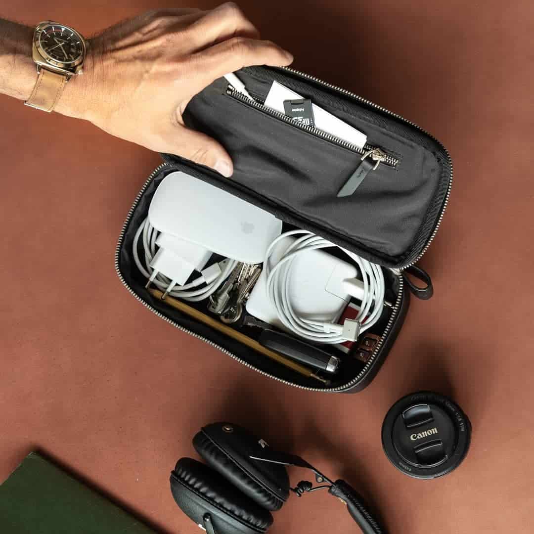pouch as cable and keys organizer