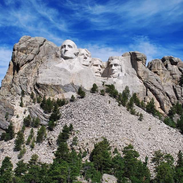 mount rushmore in south dakota